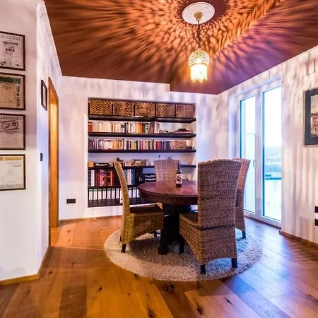 Appartamento Wohlfuehloase Mit Blick Auf Treviri