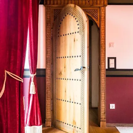 Wohlfuehloase Mit Blick Auf Treviri