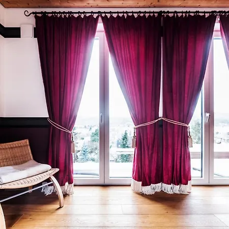 Wohlfuehloase Mit Blick Auf Appartamento Treviri