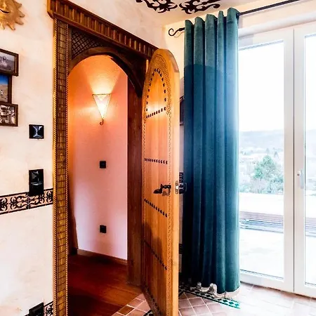 Wohlfuehloase Mit Blick Auf Treviri