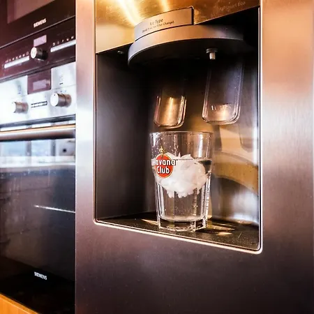 Wohlfuehloase Mit Blick Auf Appartamento Treviri