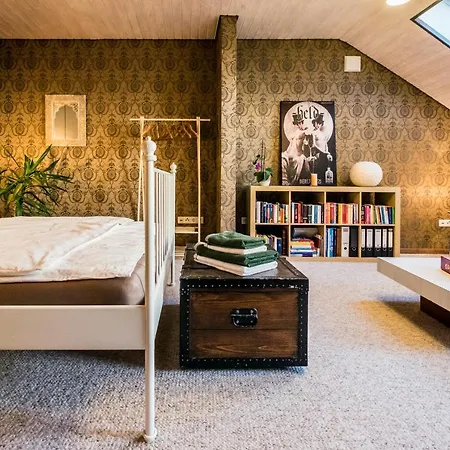 Wohlfuehloase Mit Blick Auf Treviri