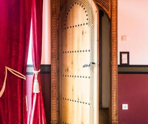 Wohlfuehloase Mit Blick Auf Трир